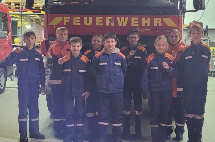 Abnahme der Jugendflamme 1 in Helsa am 05.12.2025